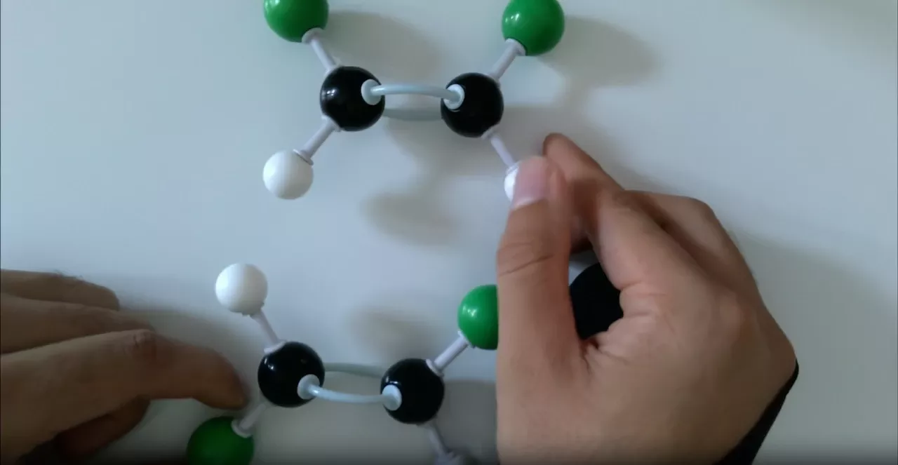 A Level Chemistry online course preview